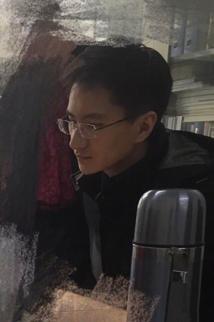 其中的主演们,也是都长大了,现在的冰柠檬成"网红",丁凯了更是幸福