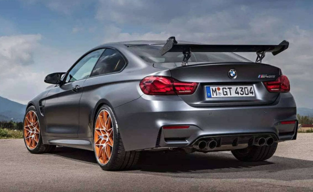 提及操控性,大家首先能够想到的自然就是马自达以及宝马了.