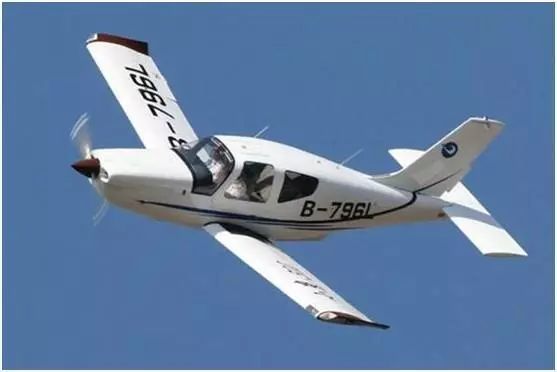 一起认认小型固定翼飞机