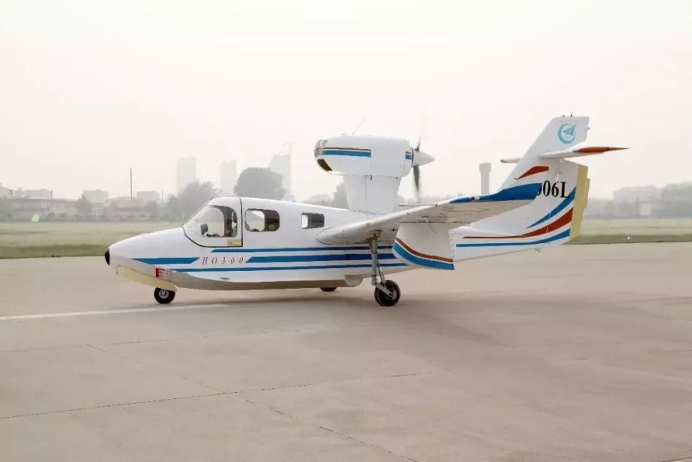 一起认认小型固定翼飞机_腾讯新闻