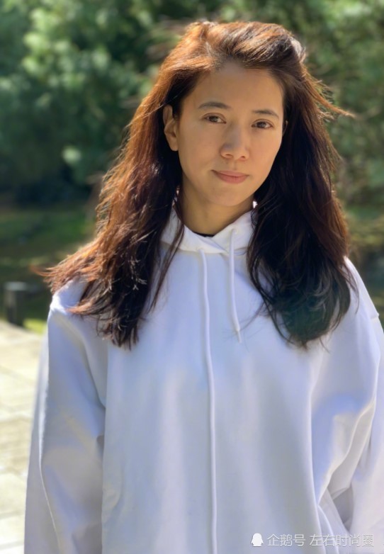 年轻时的袁咏仪神仙颜值够惊艳,没想到这部位