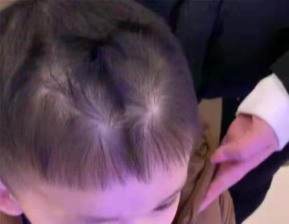 你知道头旋的寓意吗?男孩头上7个旋,网友: