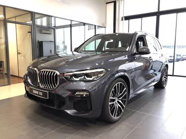 实拍:全新宝马x5极地灰,最好看的颜色!内饰这个颜色也无敌了