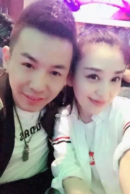 映客"一姐"被"仙家军"骂哭,娜美连麦豆姐.