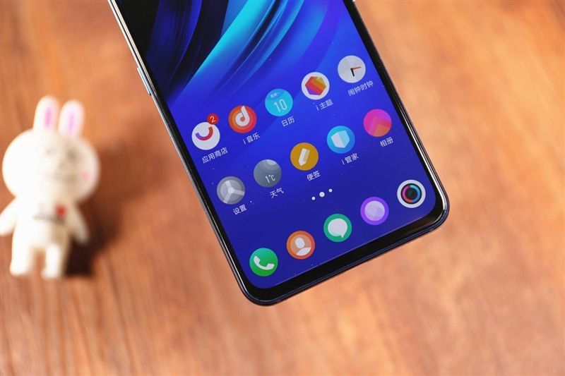 悲催的vivo双屏手机,发布三个月后被人遗忘!