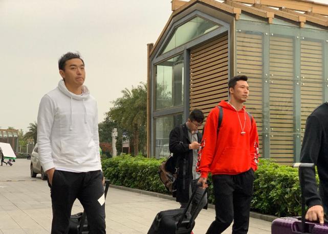 观察:国足40强赛前热身机会太少 谁执教都面临