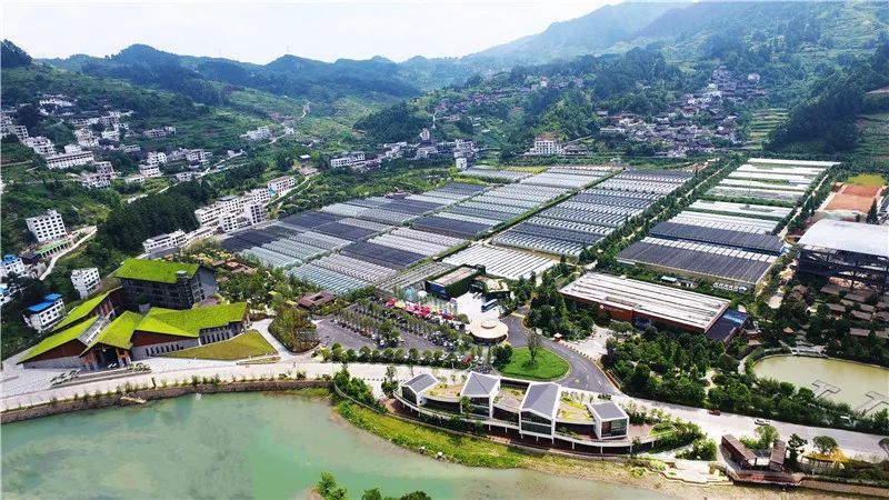 雲谷田園雲谷田園位於凱里市舟溪鎮,是凱里首家國家4a級旅遊景區,貴州