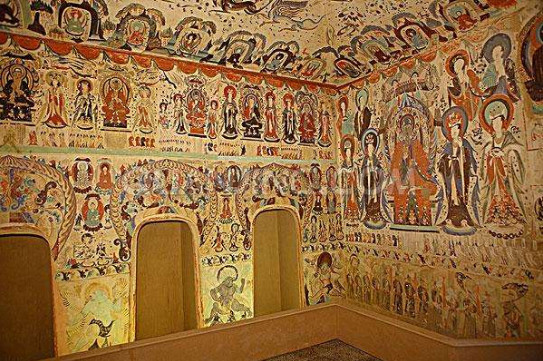 两种截然不同的艺术形式代表的石窟文化,艺术造诣极高