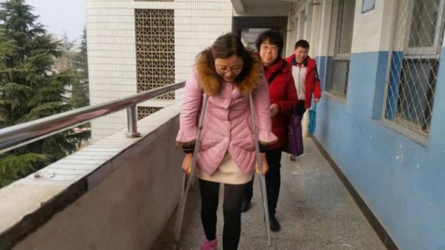 今天,人民日报微信公众号关注海门了:老师凭什