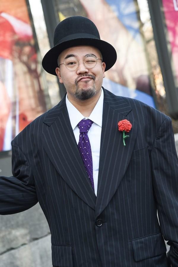 她是香港文坛的灭绝师太也是鬼才音乐人林夕黄伟文的灵感来源