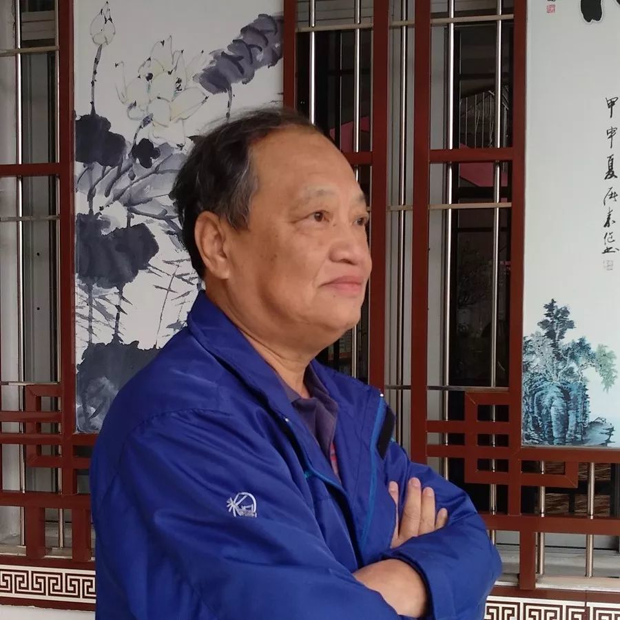 朗读者张洵,厦门日报社新媒体中心记者,主持人.