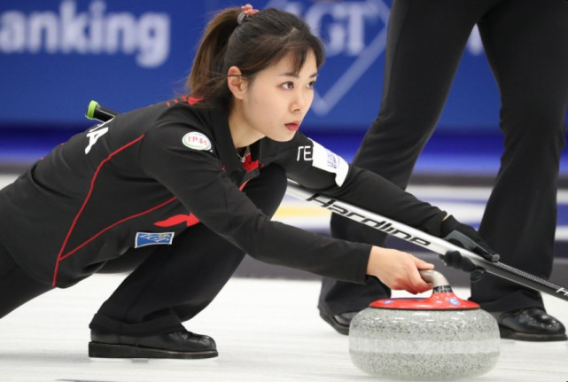 冰壶世锦赛中国女队力挫苏格兰获三连胜 排名