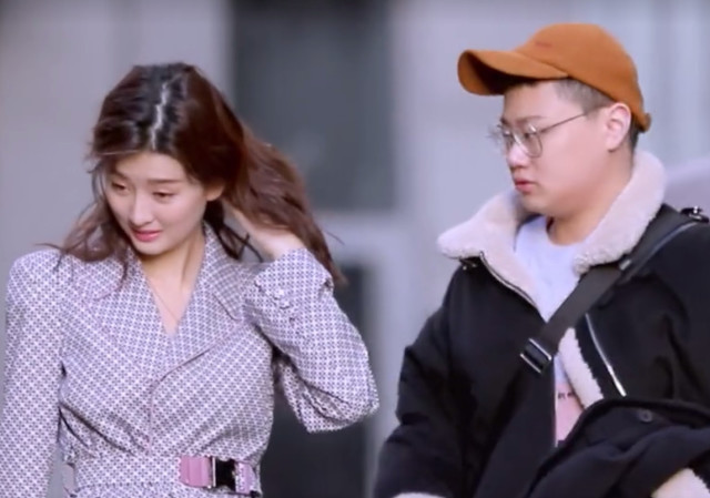 《我和我的经纪人》才刚首播,就成全民热议焦