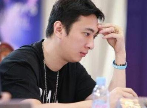 熊猫TV3.18关服时间已到,直播间却如常,美女主