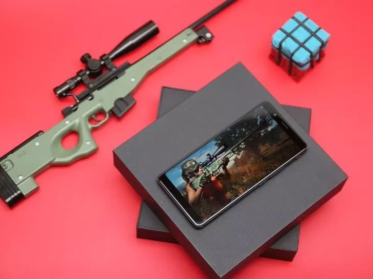 红魔三代强势抢戏黑鲨2代,努比亚玩的高啊!