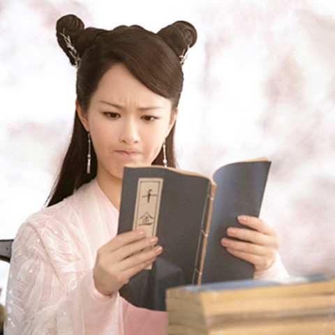 8位在看书的古装女星,个个美若天仙,但我只服