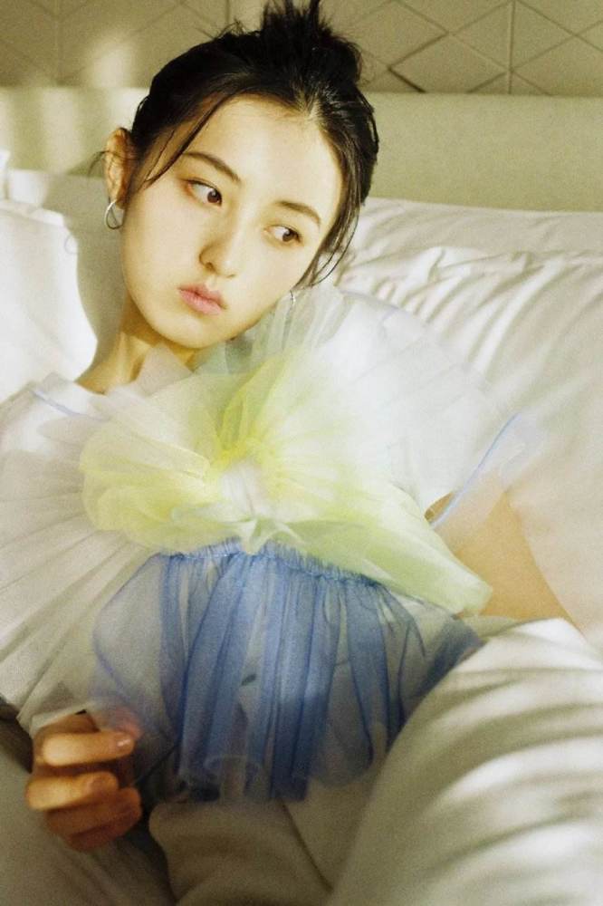 《嘉人》为"新四小花旦"拍摄封面,新晋四小花能否站稳脚跟?