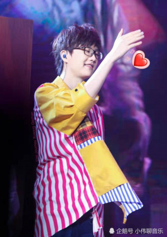 许嵩这首歌词强行押韵,嵩鼠翻遍字典找