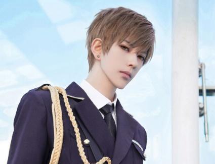 还记得cos大佬熊祁吗?首次自曝女装照,网友:这张脸我真佩服