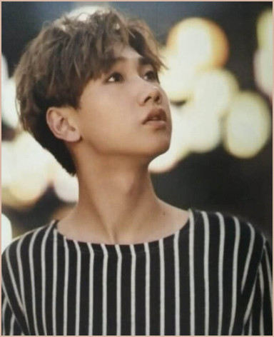 网易云歌曲热评:曾经汪苏泷的一首《苦笑》唱