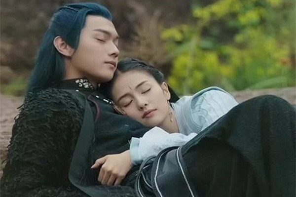 招摇:男女主精彩的演绎却逃不过故事注水烂尾