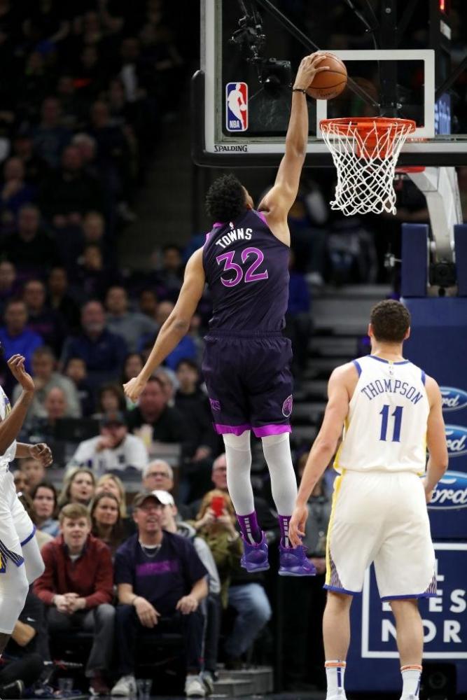 勇士胜森林狼 唐斯霸王劈扣震惊全场