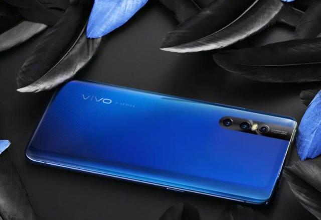 vivo x27外观与内核不相称