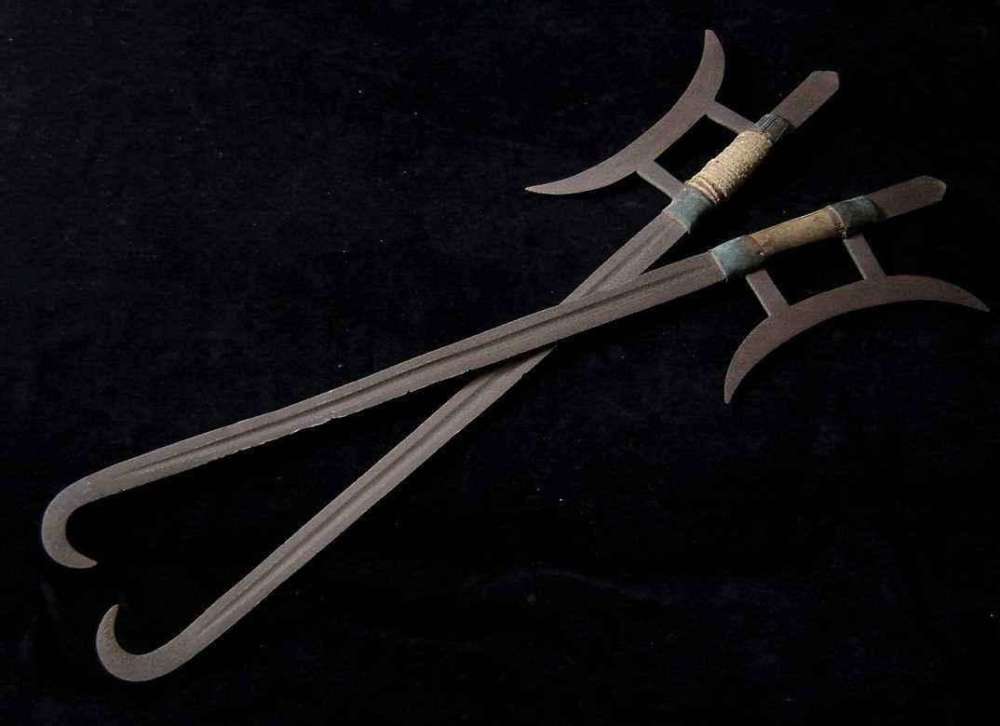 世界最怪异的三大冷兵器:我国此武器比鲨鱼刀强百倍