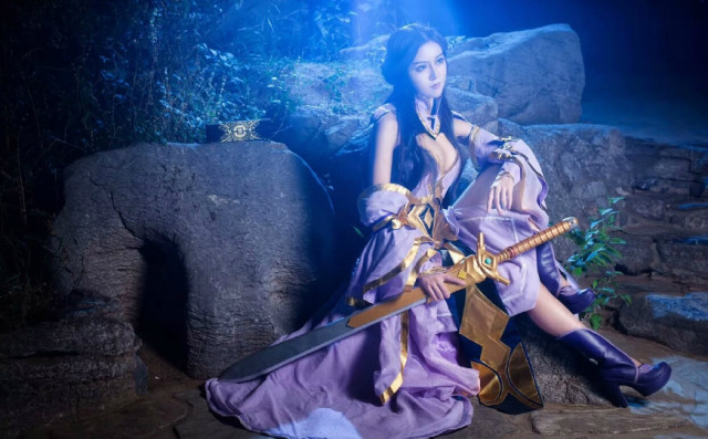 王者榮耀:最新露娜——紫霞仙子cosplay,仙女本人了!