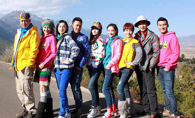 郑爽新戏发布会现场自扇耳光,惊呆众人!