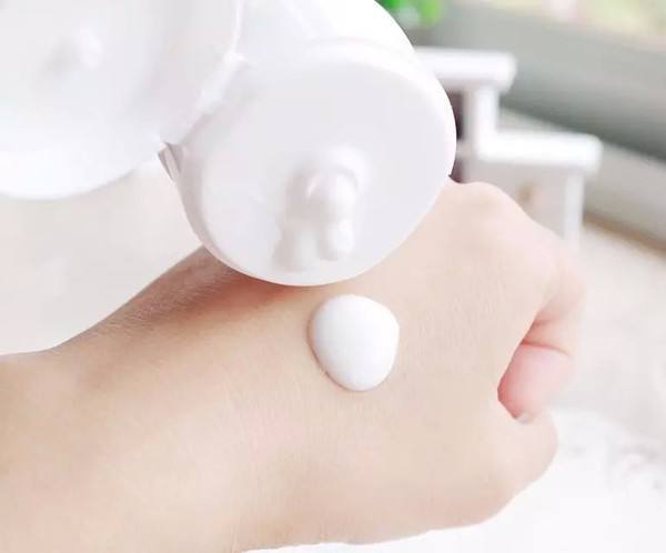 身体乳就洗完澡用吗(身体乳可以洗完澡之后用吗)