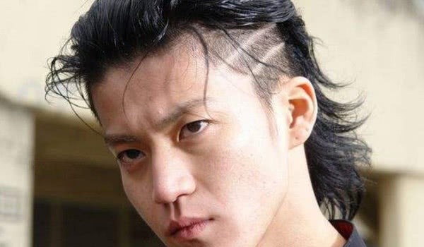 《热血高校》:谁才是铃兰最强?芹泽只能算S级