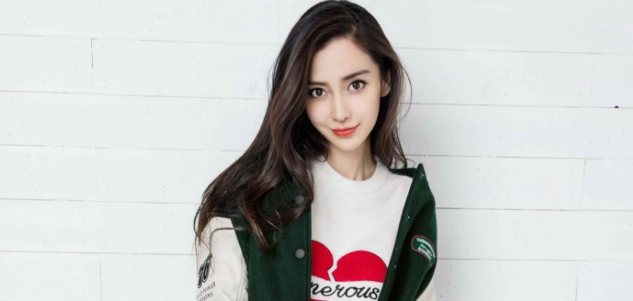 杨颖深夜在医院吸烟,一脸享受,还有哪些女明星喜欢吸烟?