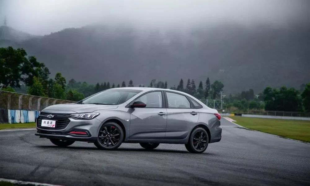 雪佛兰时尚运动座驾科鲁泽monza上市 售价8.99万至11.99万