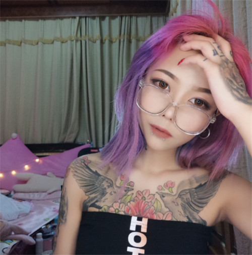 杨清柠后顾茜茜集齐彩虹发紫色魅惑黑色清纯粉色意外最美