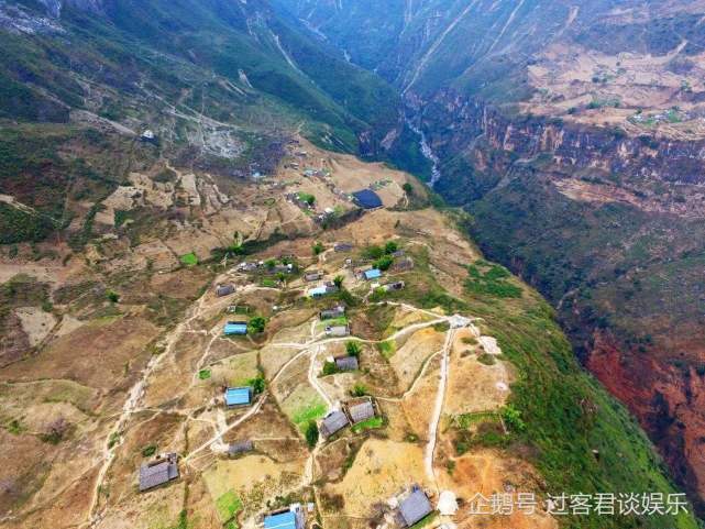 凉山高危"悬崖村",出行走铁梯,村民却不愿搬迁