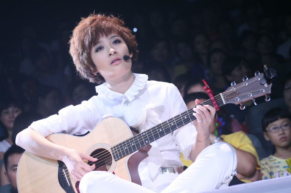 曾轶可,快乐女声,罗永浩,视觉中国,鲁豫有约,狮子座,最天使,沈黎晖,高