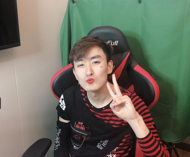 王者荣耀,虎牙,主播,久诚,剑仙,绝地求生,骚白