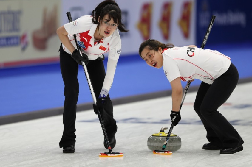 女子冰壶世锦赛中国队斩获7场胜利 时隔八年再