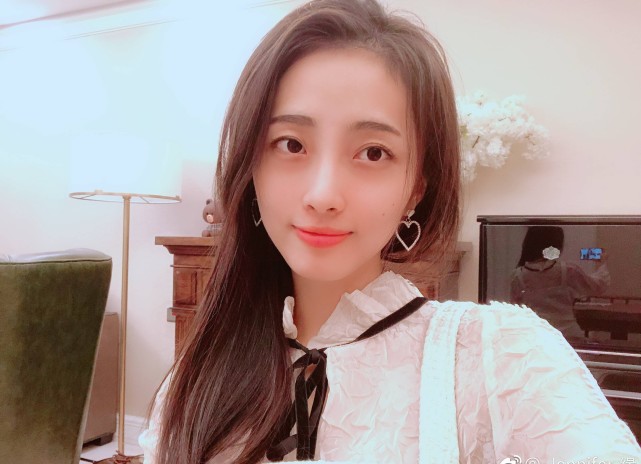 打开腾讯新闻,查看更多图片 >说起陈东缘,相信《非