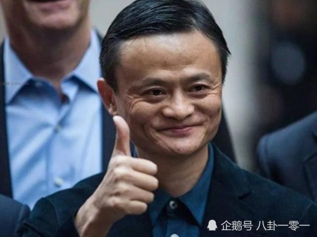 马云1米8女保镖曝光,看这"目中无人"步伐,气场比李天金还强