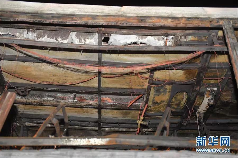 豫牌旅游客车在湖南高速起火26人死亡 河南调