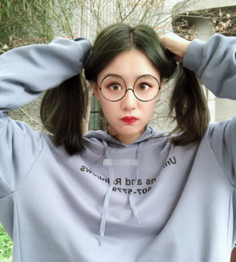 中国足球脸都不要了 又刷屏?范志毅老妈和女