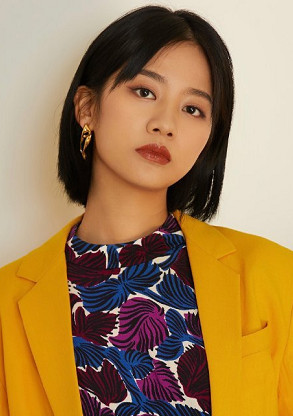 李婷婷的腿是有多细?看她穿上溜冰鞋就懂了,网友:你怕是要上天