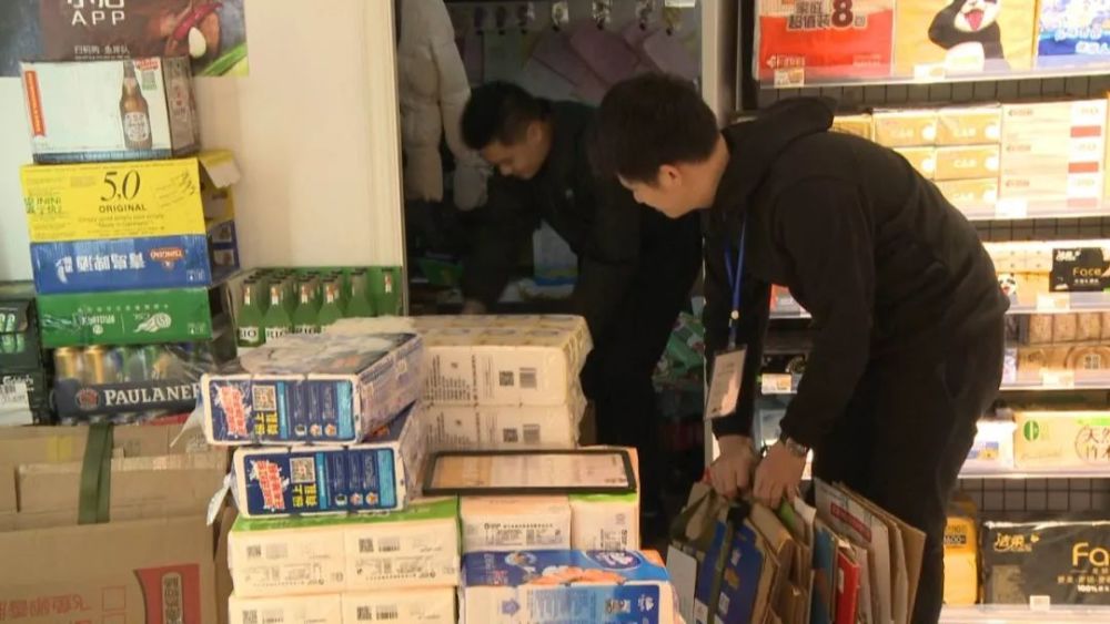 广西95后海归以收垃圾为业,年赚500万