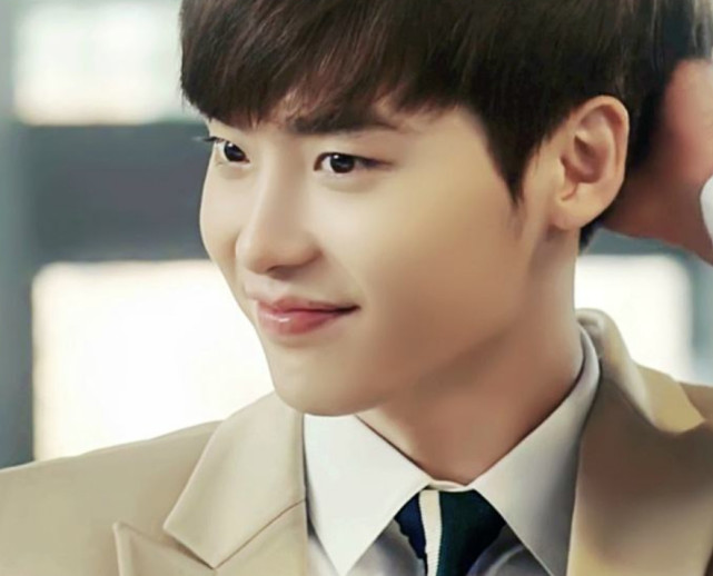 有一种整容叫李钟硕寸头与现在判若两人网友什么高颜值