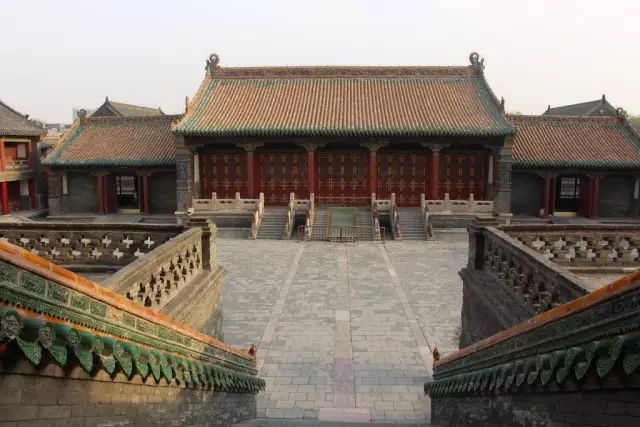 沈阳故宫的金銮殿居然也是硬山顶形制满清入关前所居皇宫——「沈阳