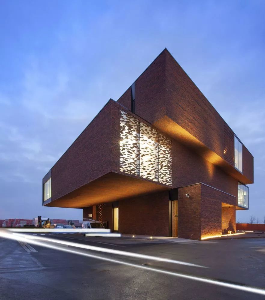 小型公共建筑设计:比利时内利森砖业办公大楼/案例