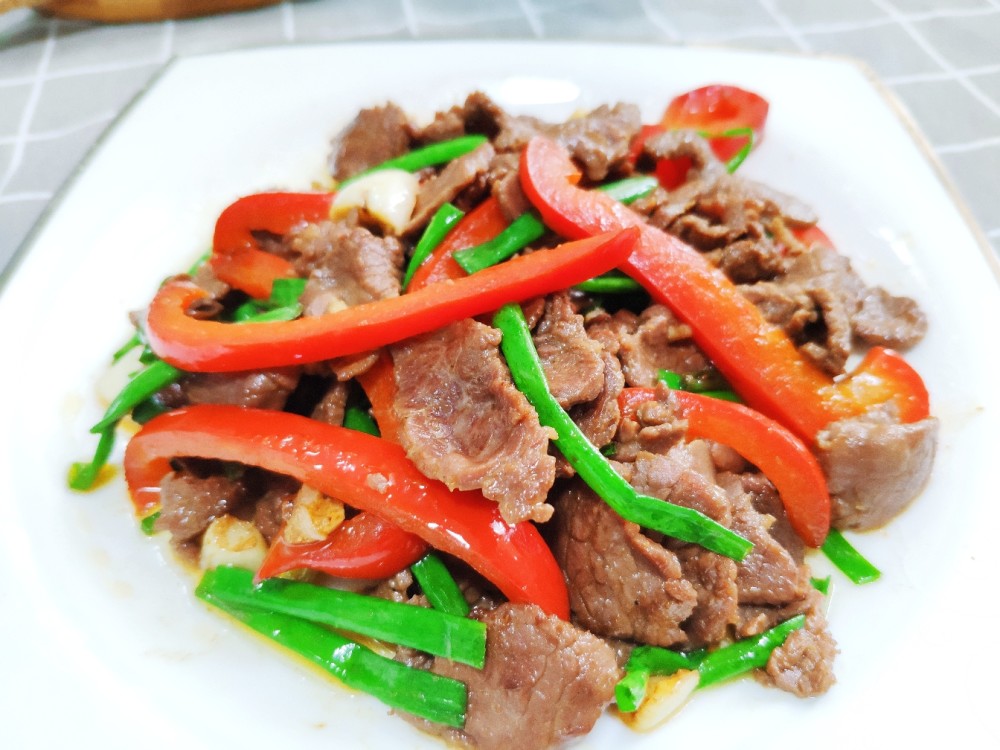 色香味俱全超好下饭的彩椒牛肉