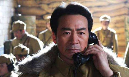 他是"黑豹子"陆振华,娶小21岁貌美娇妻,今儿子比他小54岁